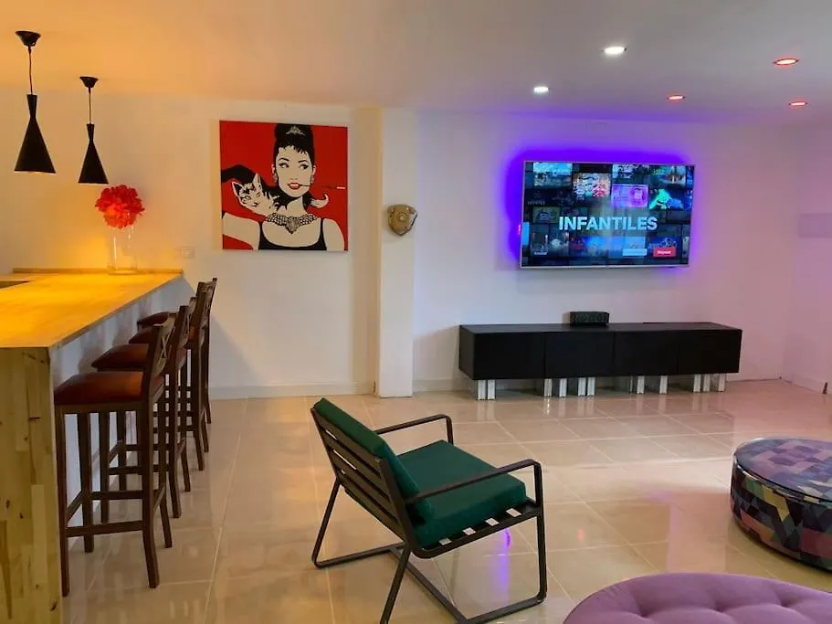 Vila Luxury Happyhouse Mont Barbat